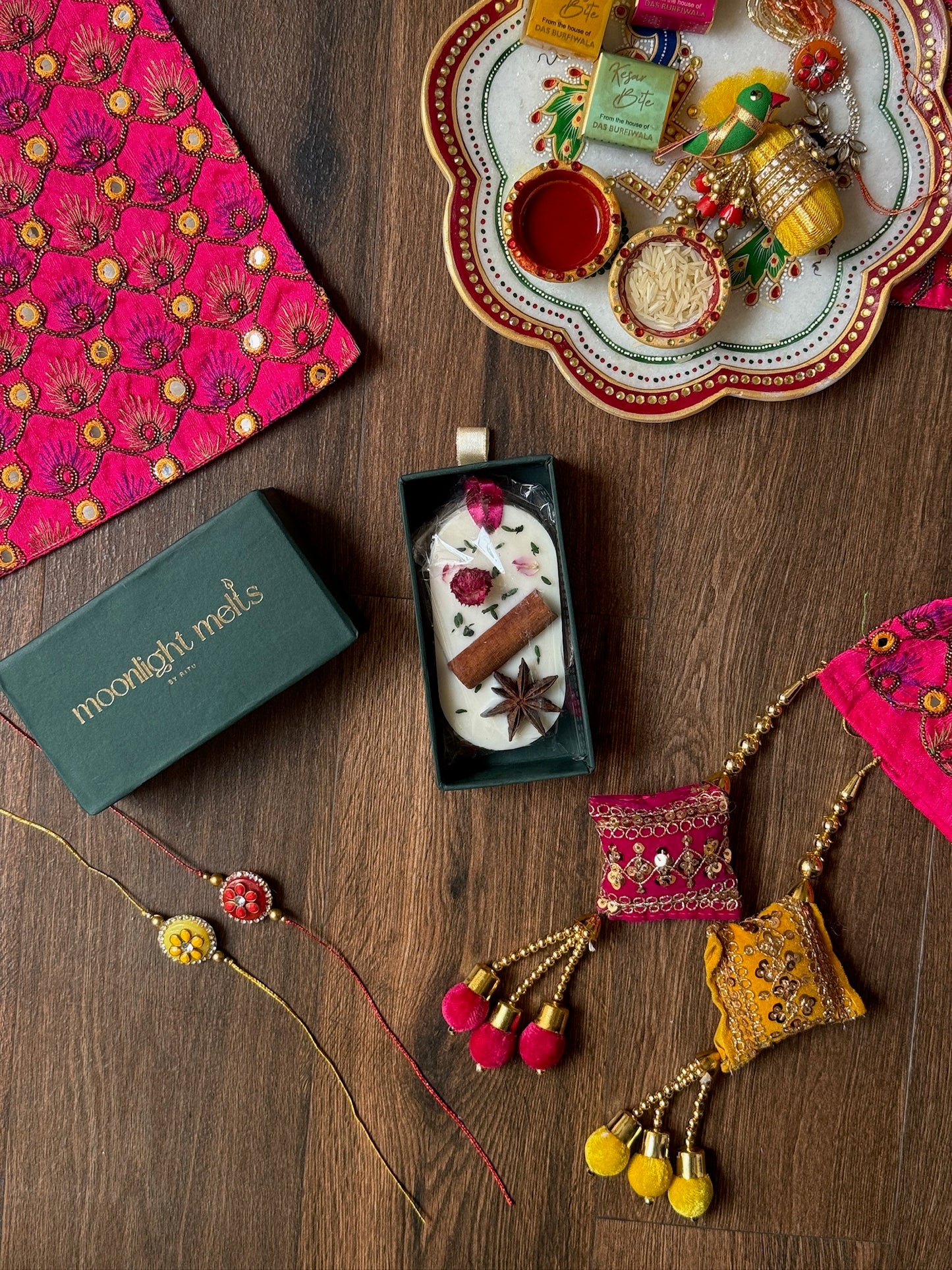 Festive Fragrant Bar | Oud